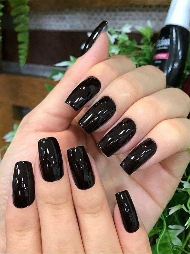 Unhas Pretas Poderosas: 10 ideias para sua manicure